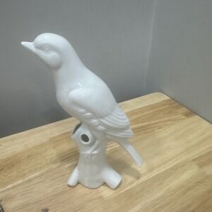 White Porcelain Bird Bud‎ Vase Figurine Cottagecore Minimalist Shelf  Decor A2